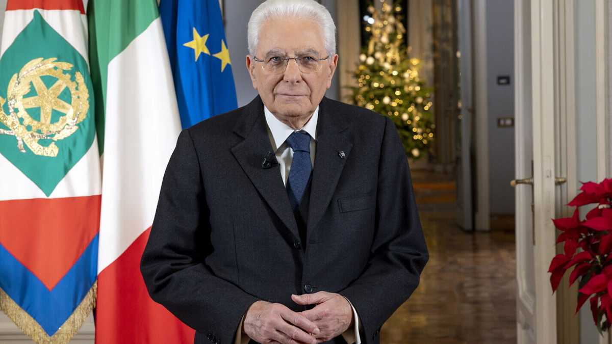 Immagine di Mattarella-Meloni e il "momento Fitto". Corte, patria, l'asse per Cecilia Sala. Vicini come non mai
