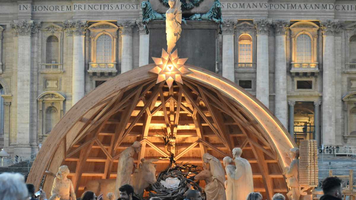 Immagine di Il momento melanconico dello smontaggio del presepe