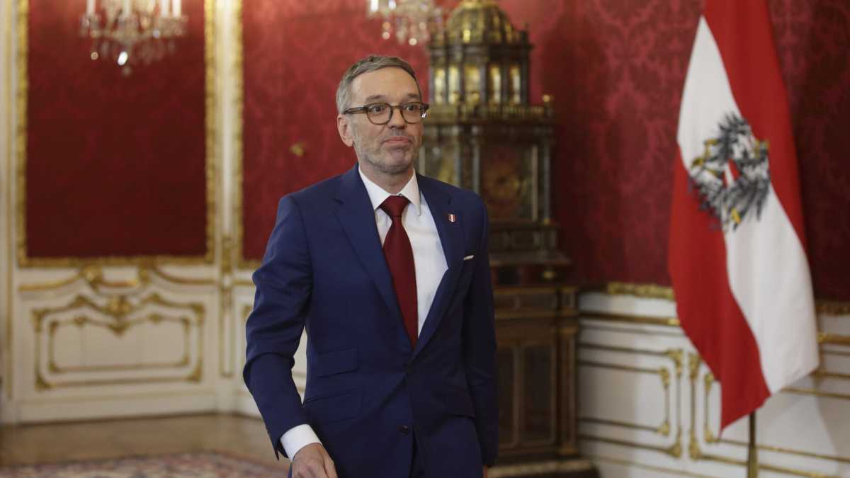 Immagine di L’Austria all’estrema destra: il leader della Fpö Kickl ha l’incarico di formare il governo