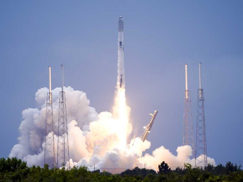 Tra critiche e smentite, tutto quello che c'è da dire su Starlink e l'intesa con Musk