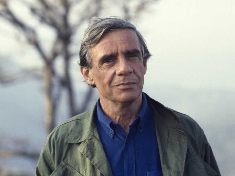 Ritratto di Olivier Todd nel 1989 (Foto di Louis MONIER/Gamma-Rapho via Getty Images)&nbsp;<br />