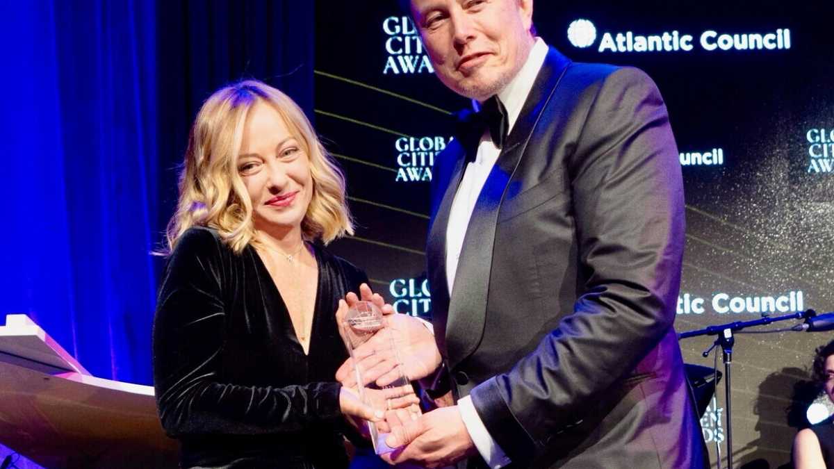 Immagine di Nicita (Pd): “Meloni attenta, Musk ti usa: vuole fermare i satelliti europei e restare monopolista”