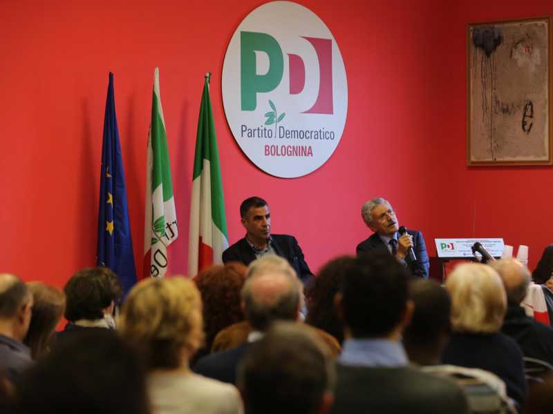 “Altro che dismissioni dei circoli, così ci liberiamo dalle fondazioni dei Ds”. Parla il tesoriere Pd Fina