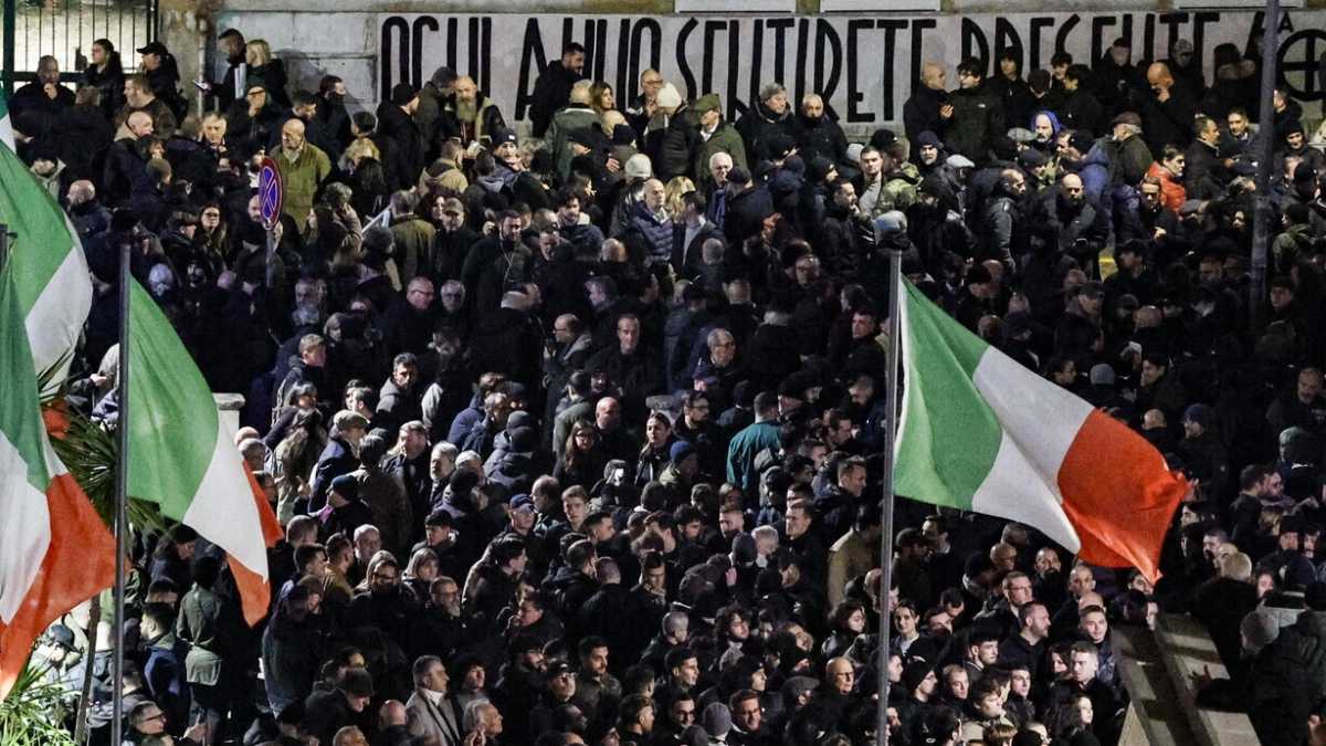 Immagine di I fanatici neonazisti e il falso argomento del fascismo degli antifascisti