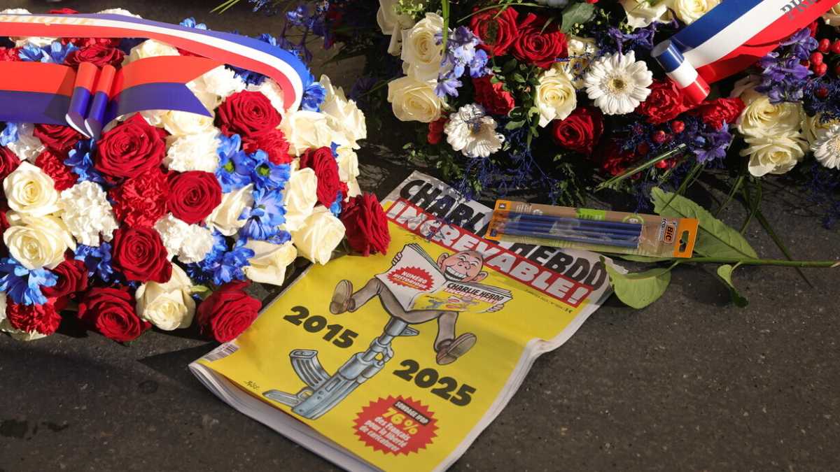 Immagine di Le lacrime per Charlie Hébdo da parte di molti che stanno con Hamas