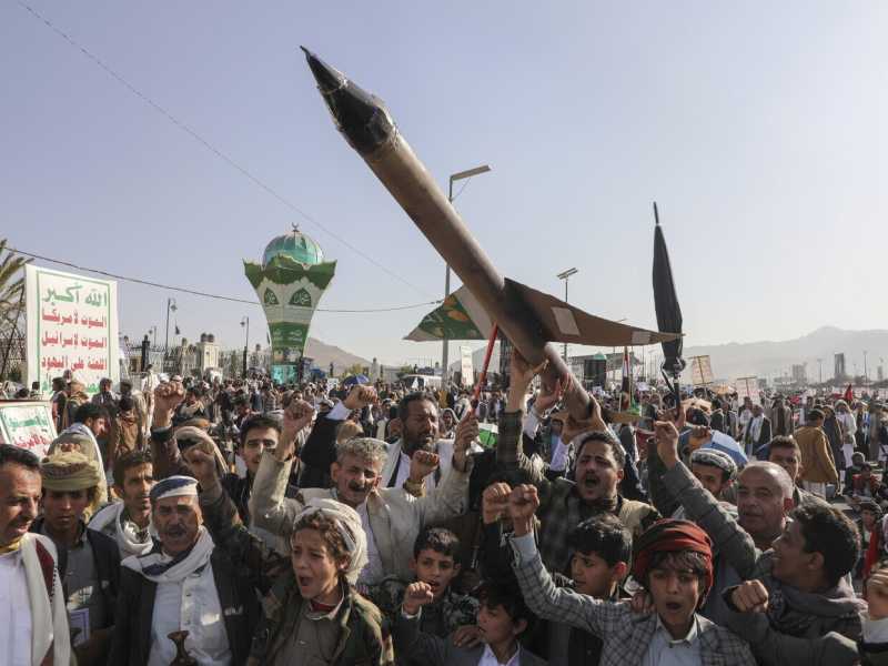 I problemi globali creati dagli houthi