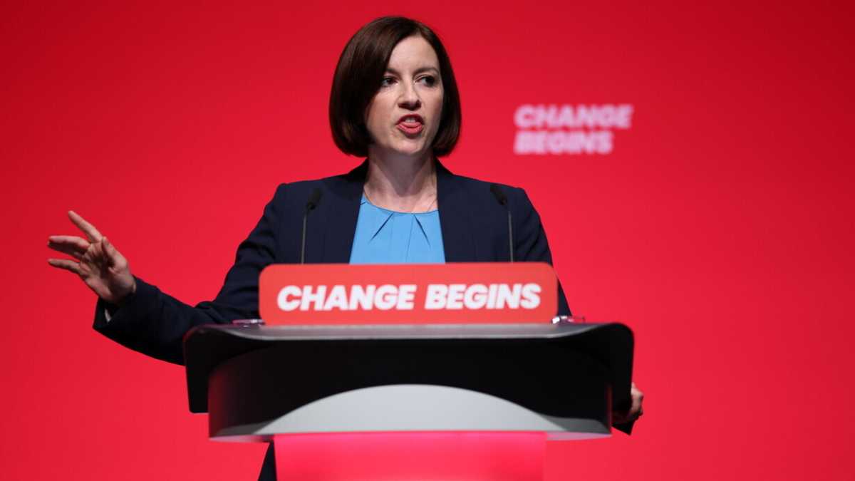 Immagine di La grandezza della storia inglese scambiata per colpa. Conseguenze a scuola