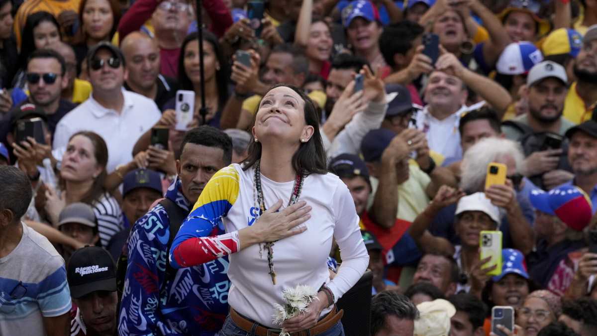 Immagine di L'arresto lampo di María Corina Machado, nel giorno del "doppio" insediamento in Venezuela