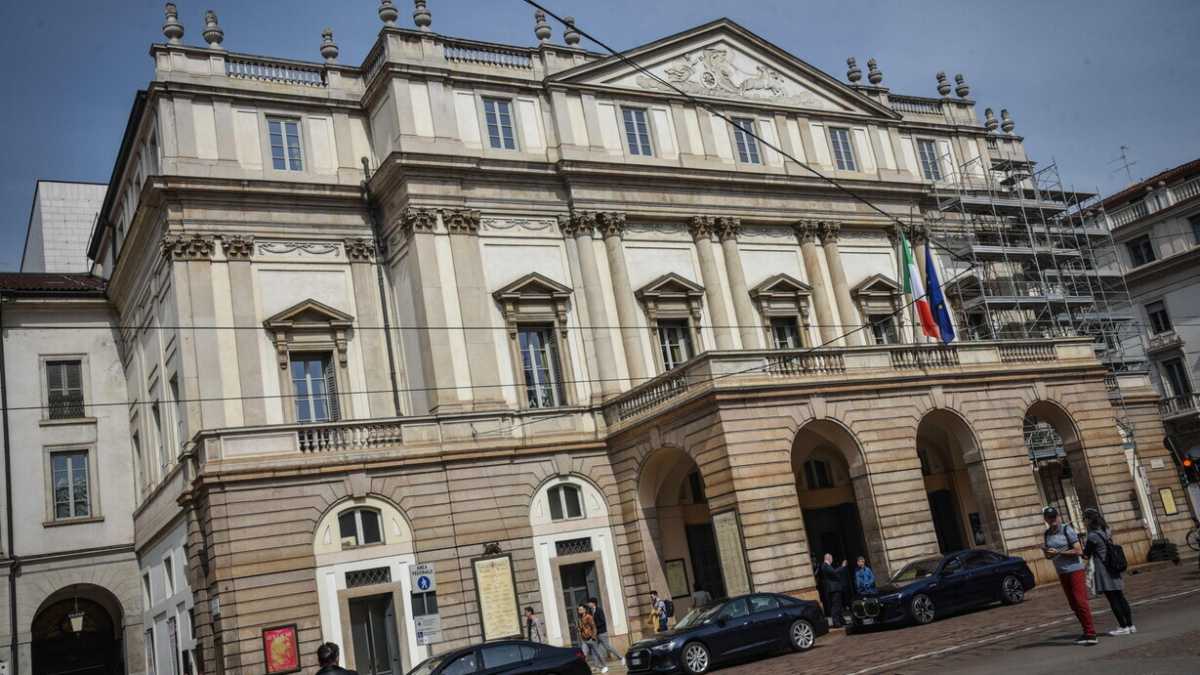 Immagine di Una Scala per Milano. La storia del “più bel teatro del mondo” in un nuovo libro