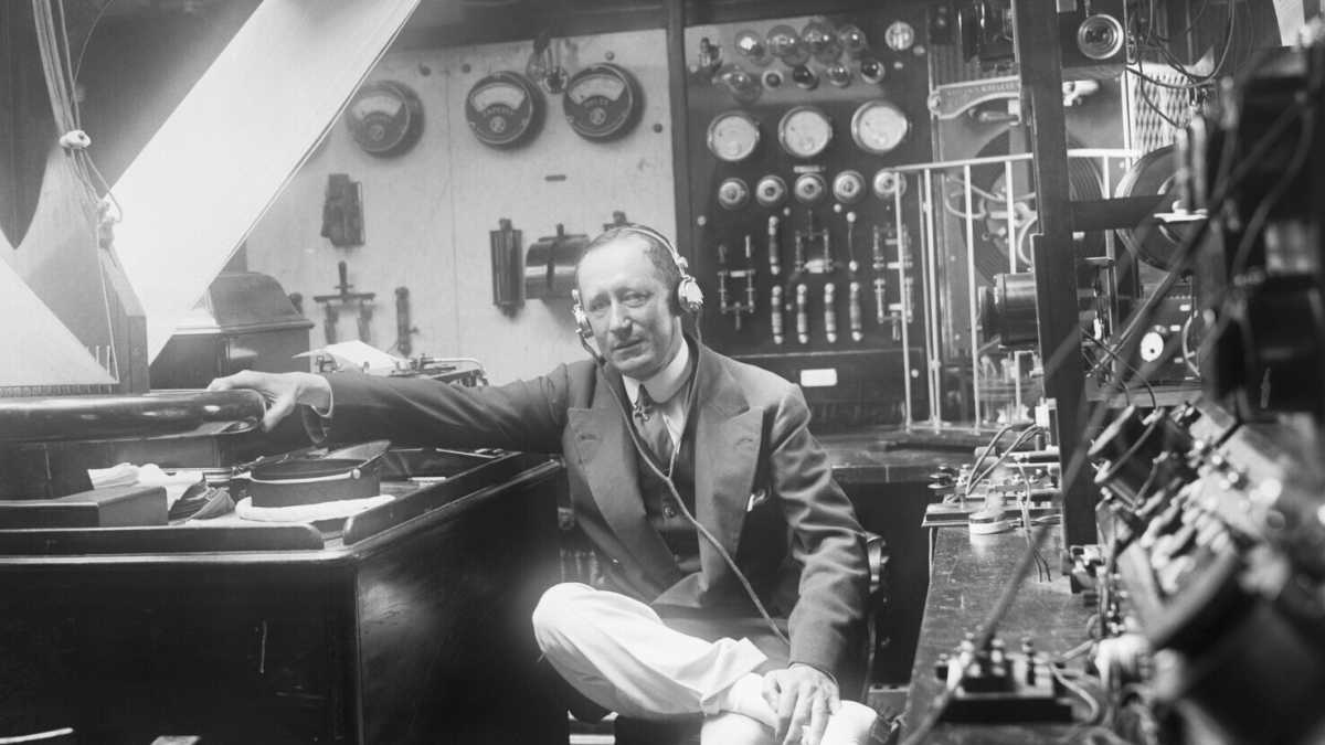 Immagine di L’uomo che vide l’invisibile. Il mondo nuovo creato da Guglielmo Marconi