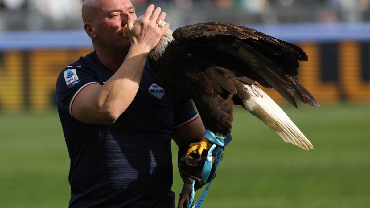 Immagine di Perché la Lazio ha licenziato Juan Bernabé, l'uomo che fa volare l'aquila Olimpia