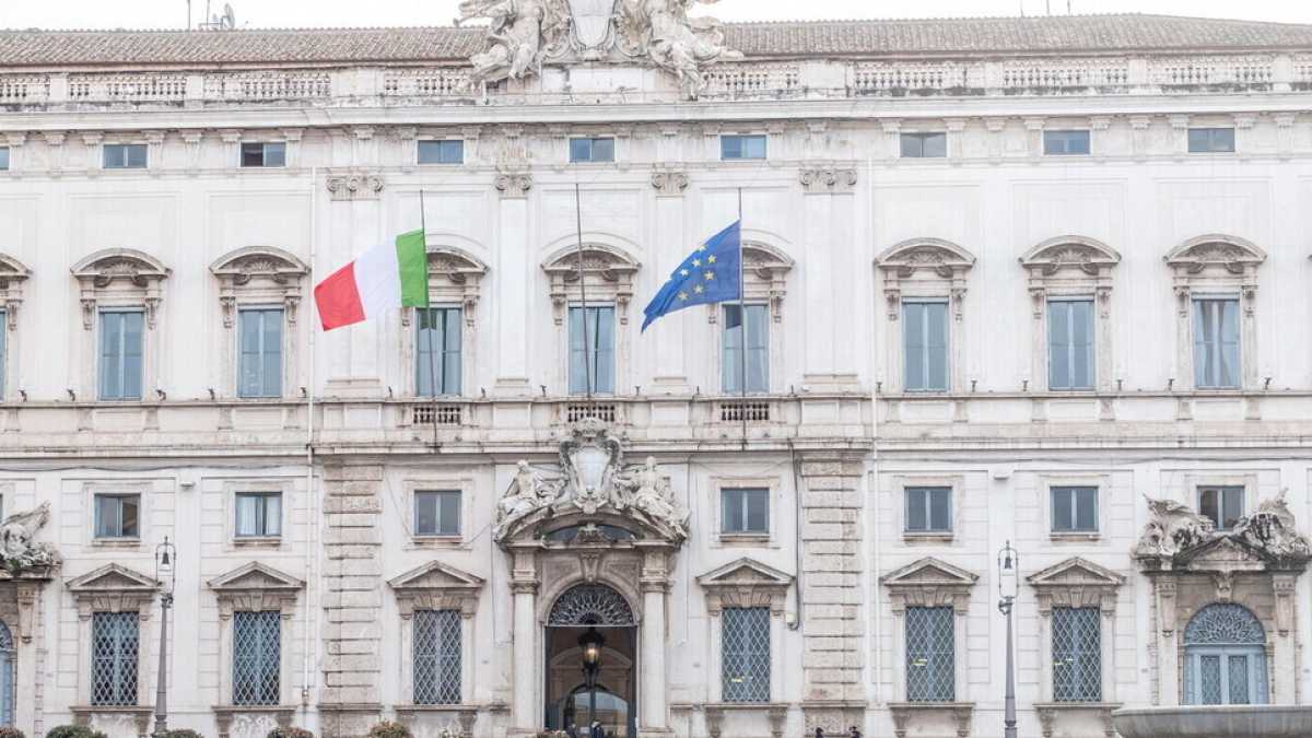 Immagine di Ancora trattative sull’elezione dei giudici alla Consulta. Frizioni FdI-FI