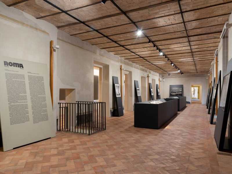 Mostra &ldquo;Gabriele Basilico. Roma&rdquo; &ndash; Allestimento &copy; Eleonora Cerri Pecorella via Mic<br />