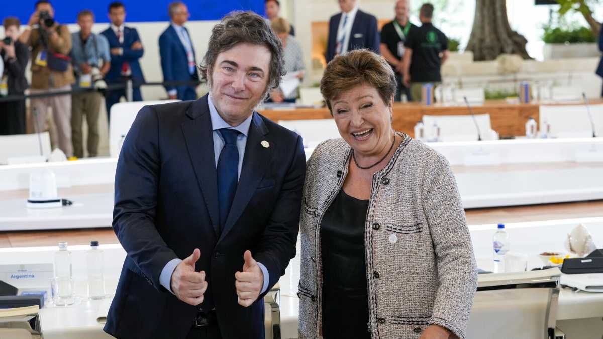 Immagine di Il Fmi elogia Milei e fa autocritica sul vecchio accordo fatto con l’Argentina