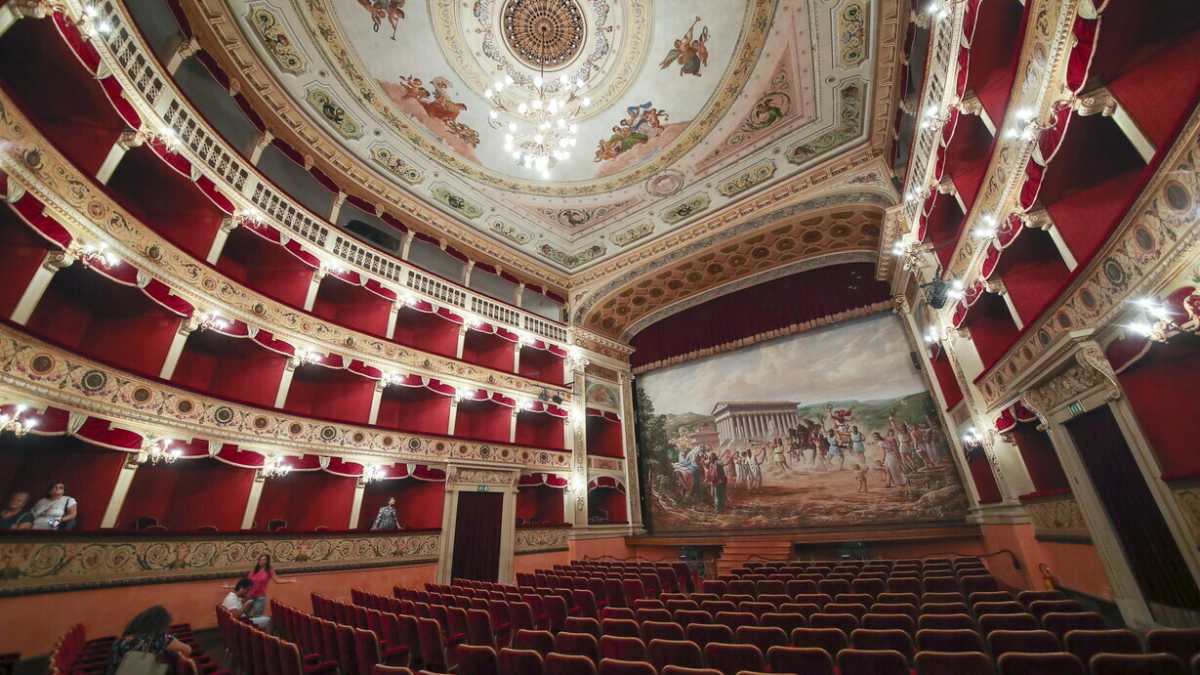 Immagine di Siccità e perdite d’acqua, templi e palazzacci. Giuli vada ad Agrigento