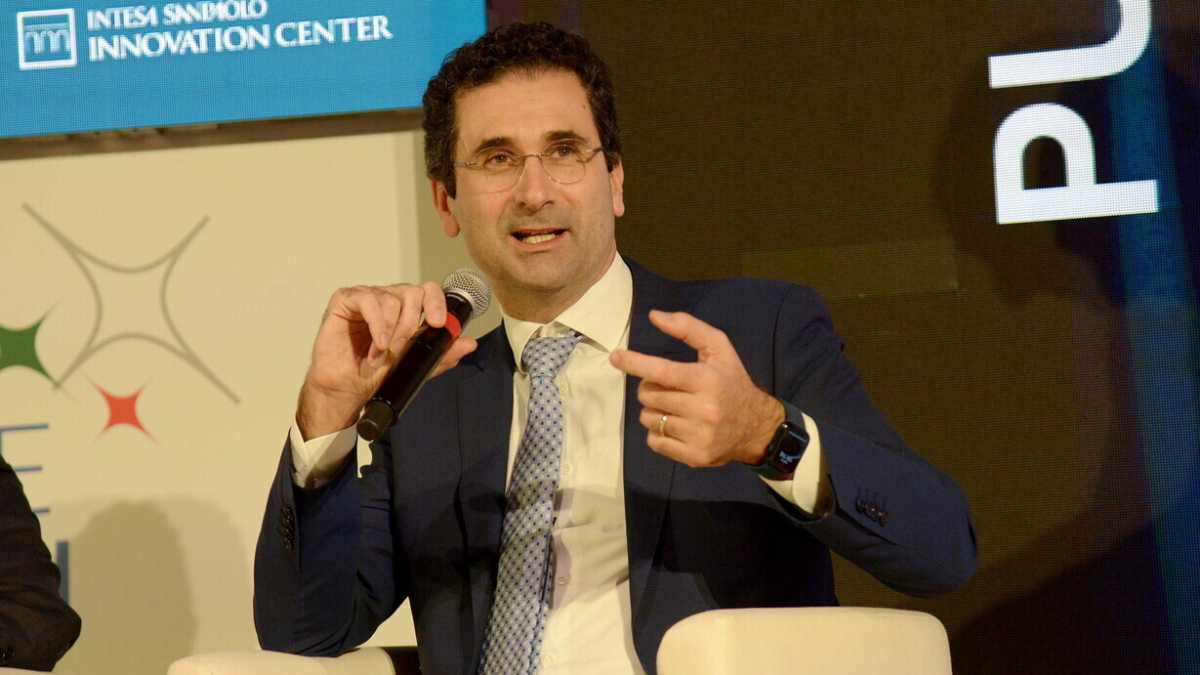 Immagine di Cupertino (Politecnico Bari): “Il Grande fratello negli atenei? No allarmi"