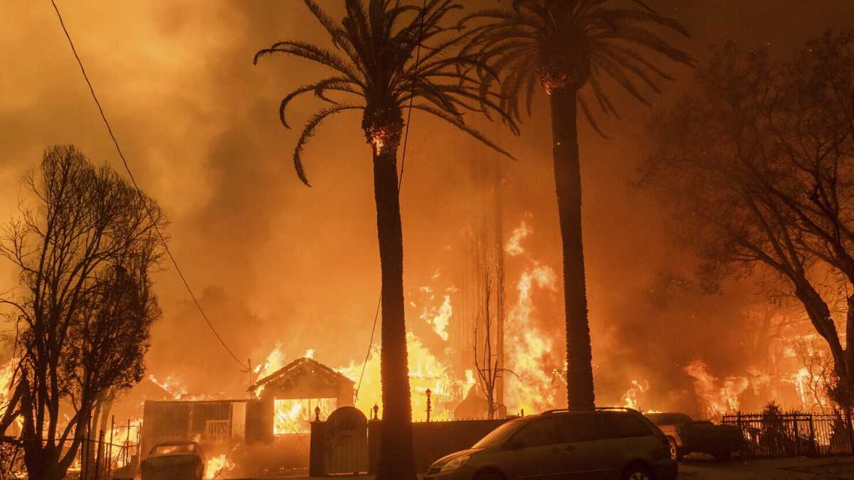 Immagine di Los Angeles brucia come Gaza ed è comunque sempre colpa di Israele