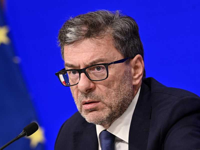 <br />Giancarlo Giorgetti (Ansa)