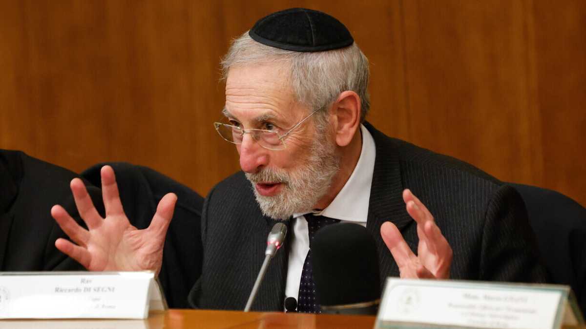 Immagine di Il rabbino Di Segni sveglia il Papa: “Ha rovinato i rapporti con gli ebrei”