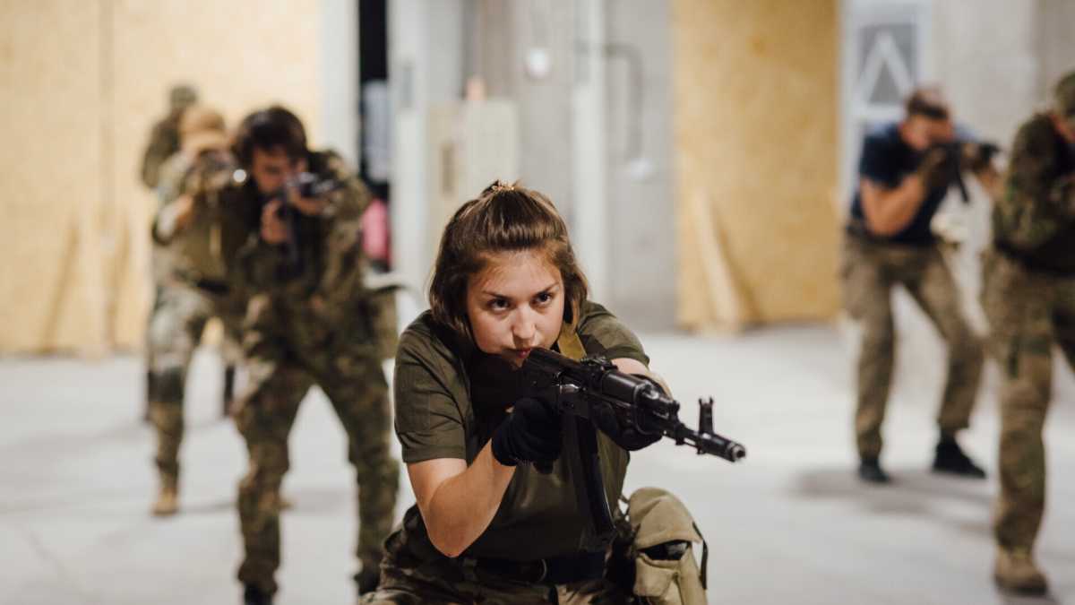 Immagine di To save Kyiv's future, 18-year-olds don’t go to the front