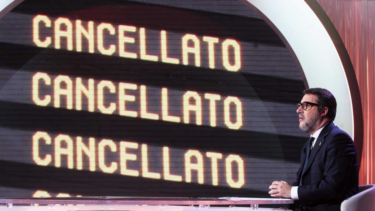 Immagine di Salvini esce dalla trincea. Oggi l'informativa sui treni alla Camera