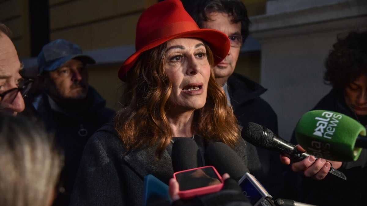 Immagine di Mozione di sfiducia per Santanchè. Avs segue il M5s