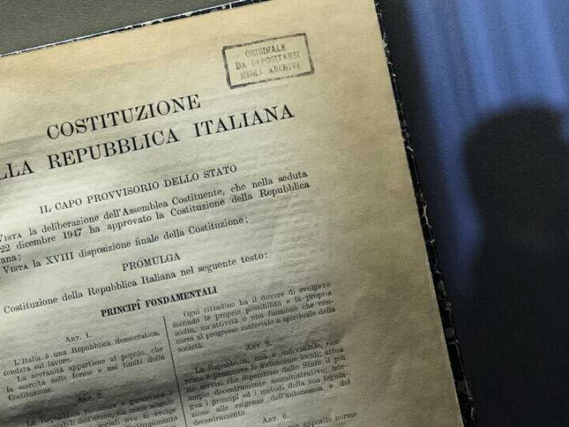 Dopo ambiente, sport e animali, i partiti vogliono inserire in Costituzione anche le vittime dei reati