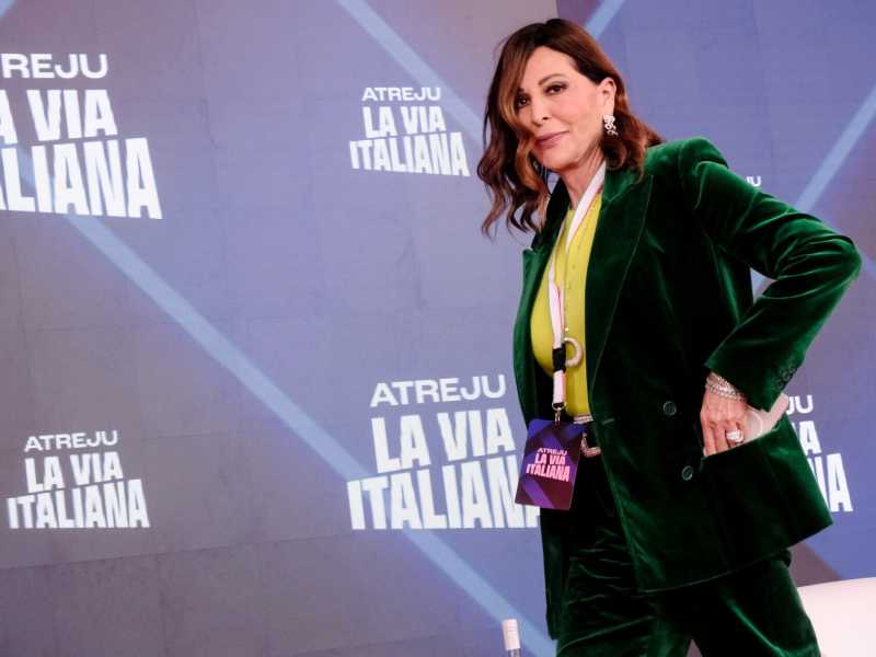 La "fiamma amica" di FdI contro Santanchè. La Russa: "Dimettiti, altrimenti". L'obiettivo è il presidente del Senato