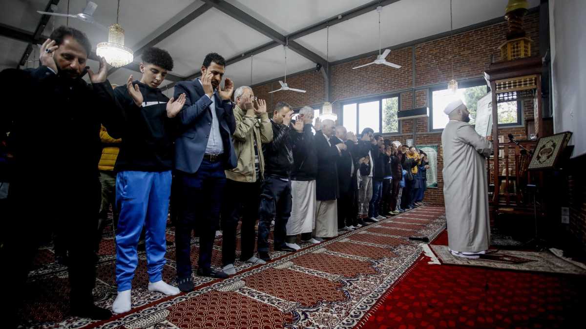 Immagine di Si riaccendono le polemiche sulle moschee abusive, ma i piani del Comune sono fermi