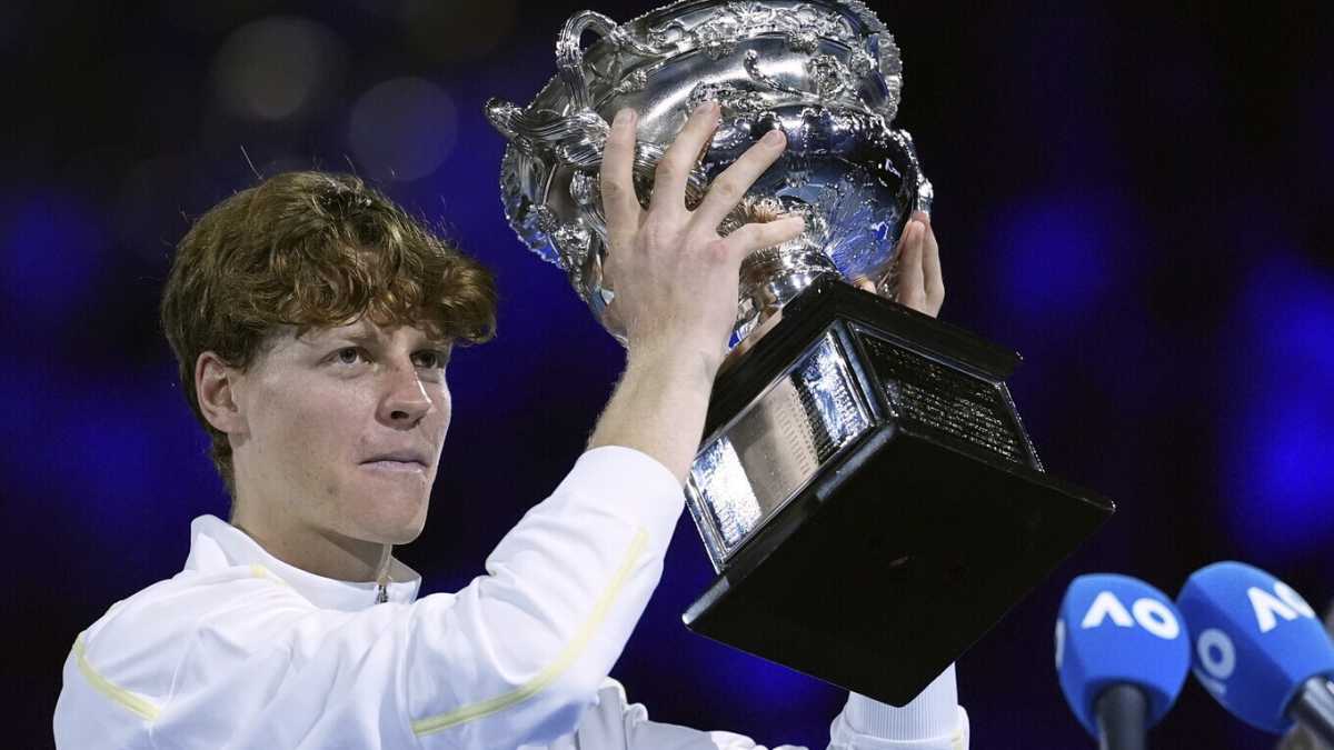 Immagine di Batte Zverev e rivince gli Australian Open: questo Sinner è sempre più dominante