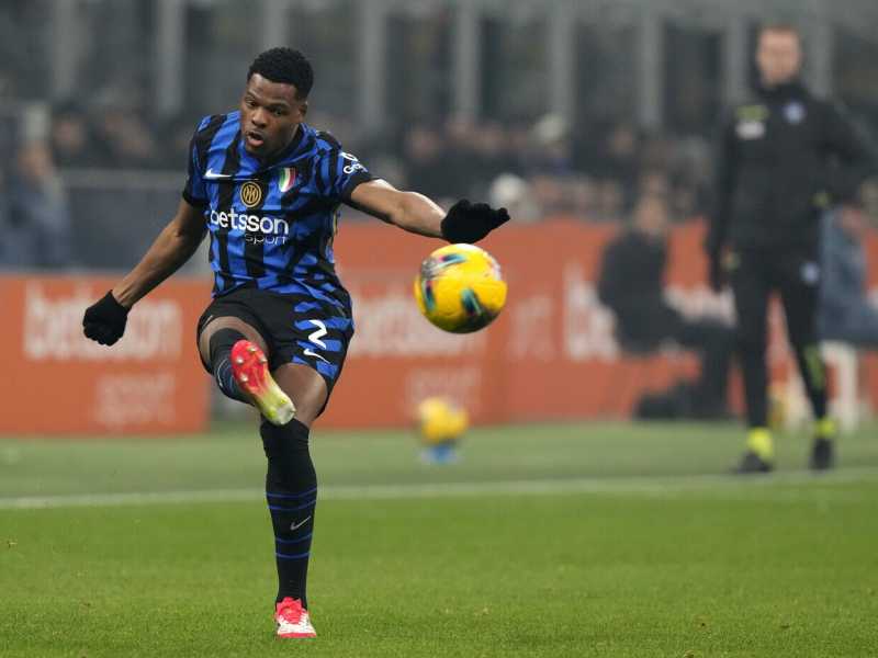 L'esterno dell'Inter&nbsp;Denzel Dumfries (foto LaPresse)