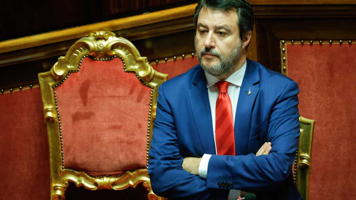 Immagine di Salvini sta a Trump come la Ruota della Fortuna sta al Pentagono