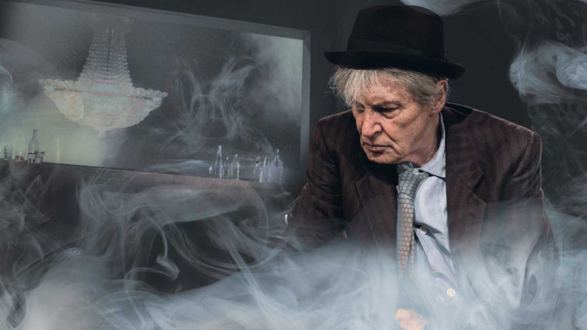 Immagine di Il "Santo bevitore" di Roth a Milano, una serata felice a teatro