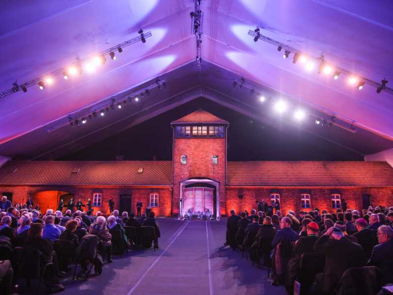 Tra le commemorazioni di Auschwitz la storia ha fatto marcia indietro. Il museo e i sopravvissuti