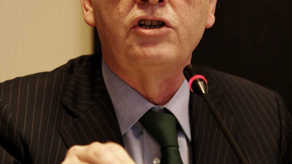 Immagine di L'avvocato Li Gotti sul caso Almastri e l'esposto a Meloni: "Scelta giudiziaria, non politica"