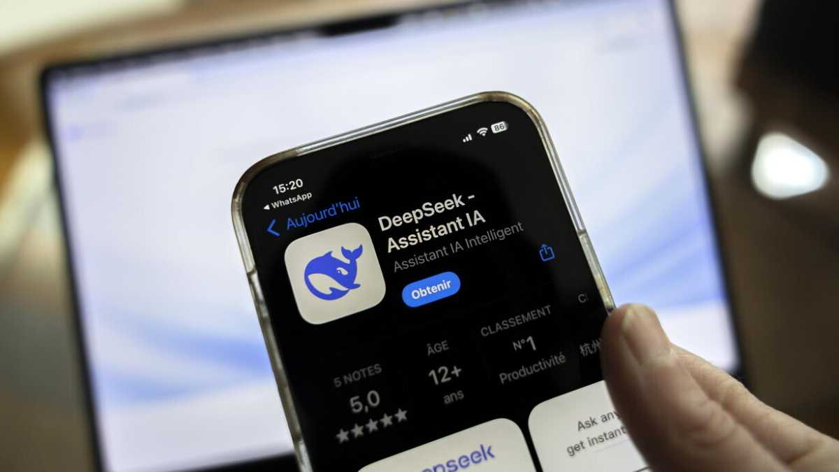 Immagine di DeepSeek è scomparsa dagli app store Apple e Google in Italia