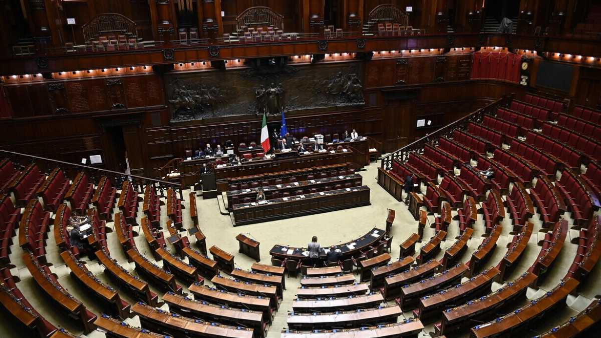 Immagine di Parlamento in tilt sul caso Almasri: salta la seduta per eleggere i giudici della Consulta