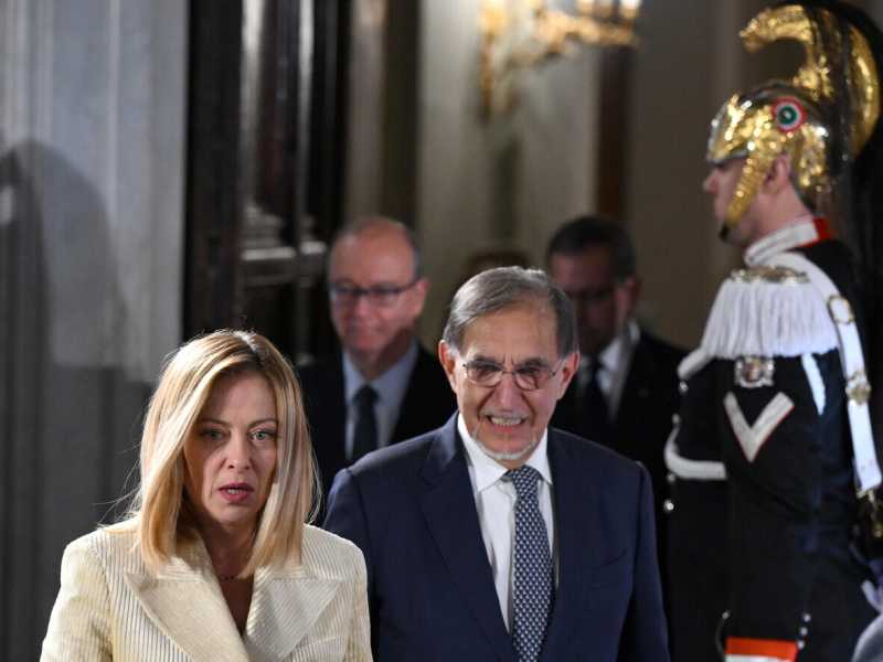 L'input di Meloni: cavalcare l'onda contro i pm. E sabato incontra Santanchè