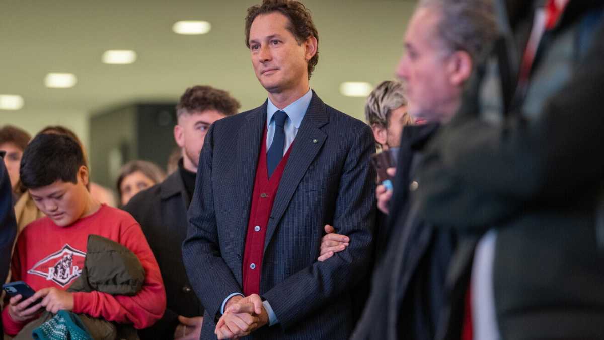 Immagine di Come spiegare il rapporto speciale Elkann-Trump, con imbarazzi di Rep.