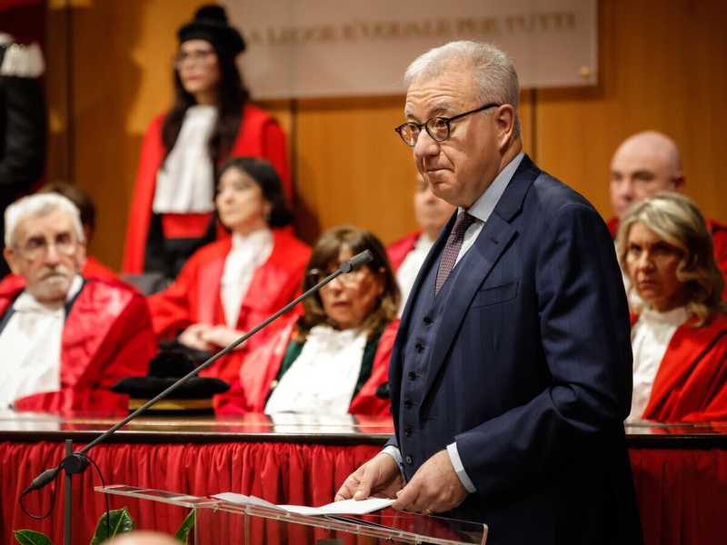 Alfredo Mantovano (Ansa)