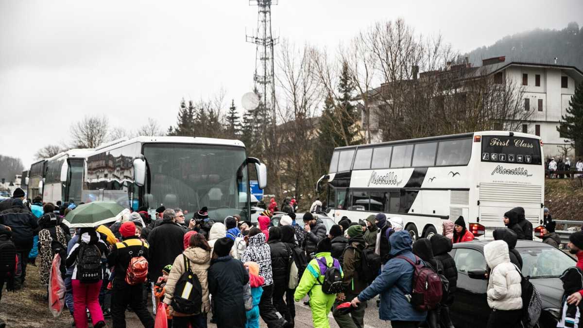 Immagine di Le prime misure: uno scudo anti pullman e un corridoio umanitario verso Ovindoli