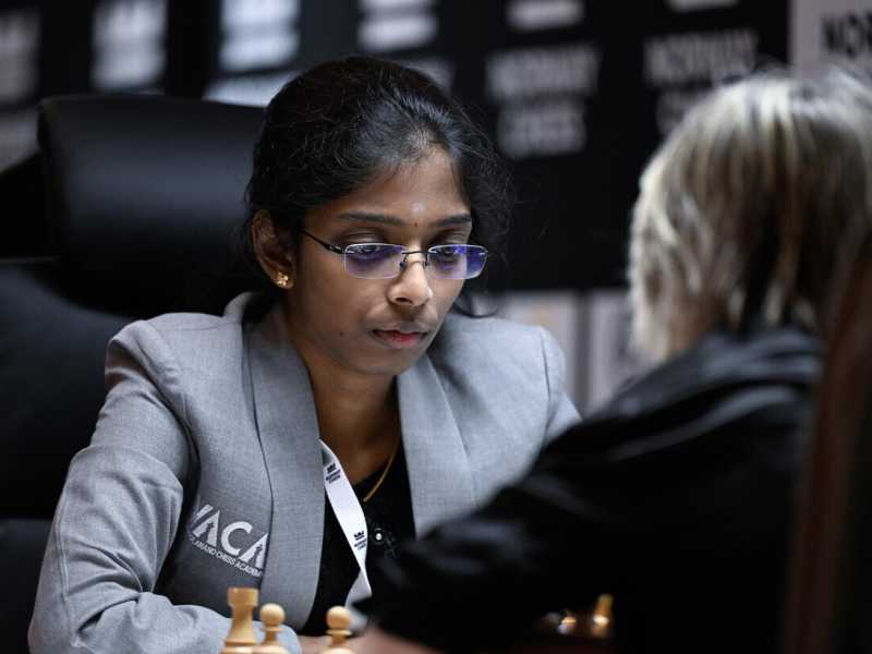 <span style="color: rgb(46, 45, 45); font-size: 12px;">La scacchista professionista Vaishali Rameshbabu (Foto ANSA)</span>