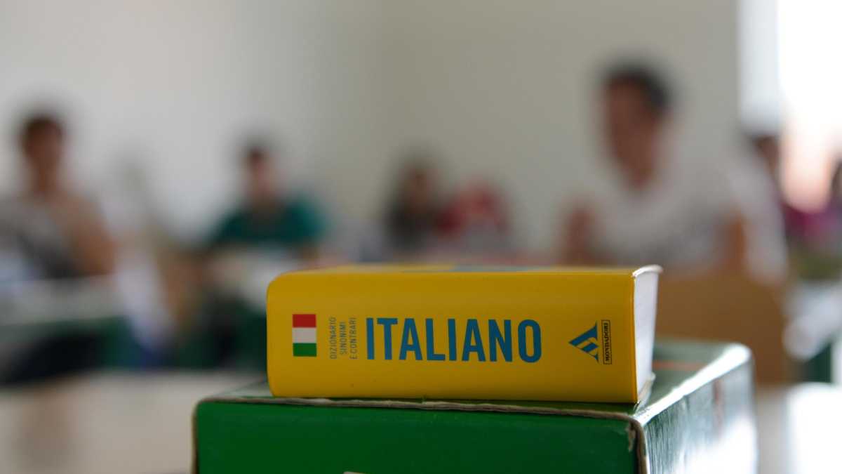Immagine di Un comune toscano impone di non usare l'inglese. Ma non sappiamo neanche l'italiano
