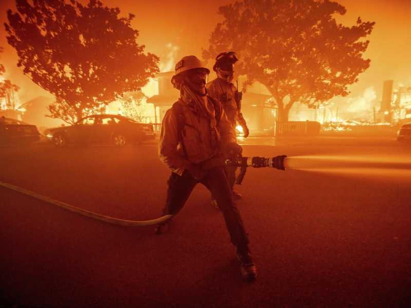 La California tra incendi, speranze trumpiane e sfide democratiche