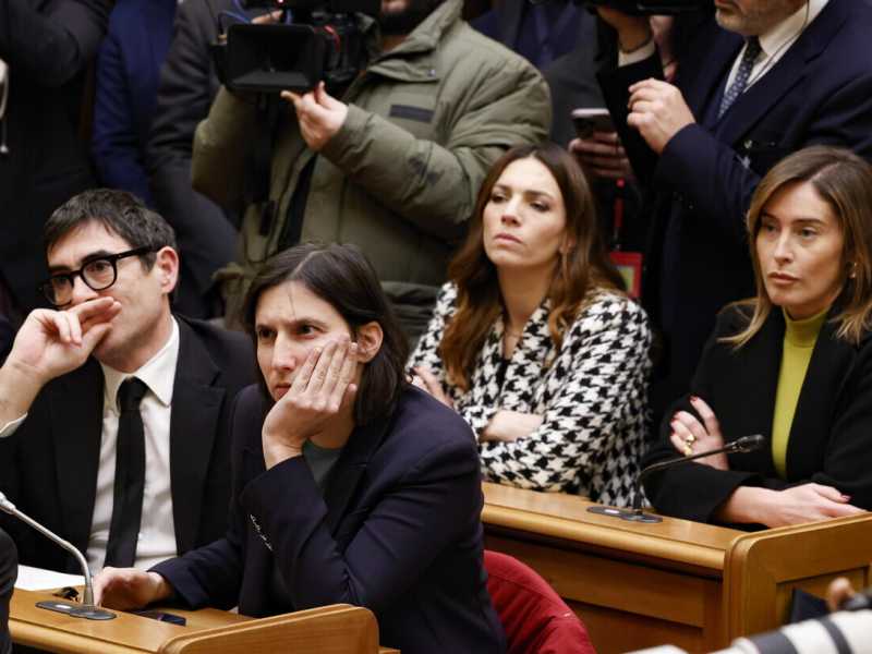 <span style="color: rgb(46, 45, 45); font-size: 12px;">Nicola Fratoianni, Elly Schlein, Vittoria Baldino, Maria Elena Boschi (Ansa)</span>