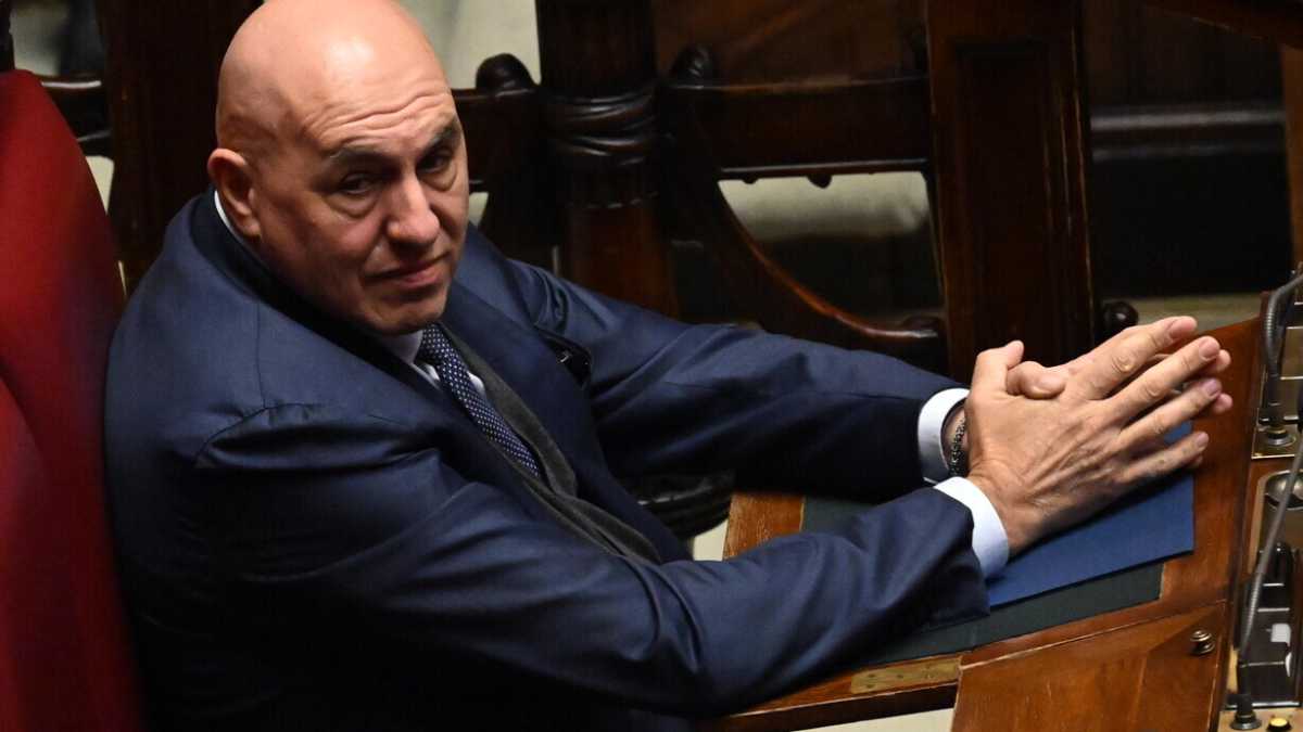 Immagine di Crosetto: “Basta guerra tra politica e magistratura: serve un grande patto istituzionale fra poteri”