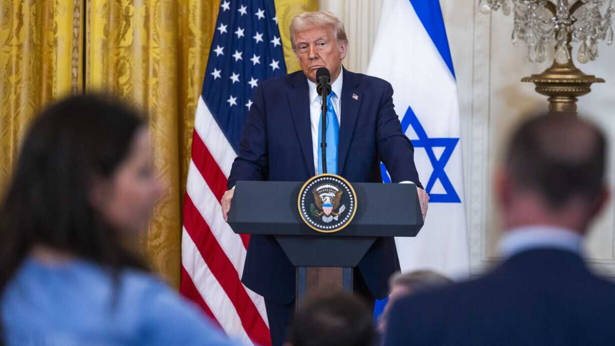 Immagine di Il piano di Trump per Gaza: prendere il controllo della Striscia e trasferire i residenti