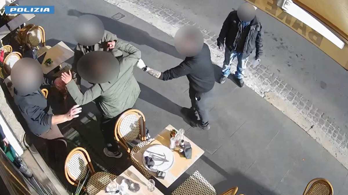 Immagine di Kippah Italia: caccia all’ebreo