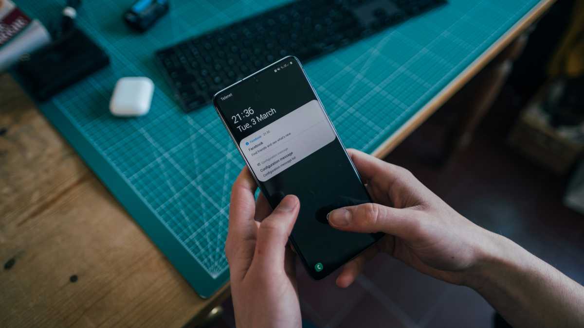 Immagine di Ci sono due tipi di messaggi che manda mia figlia: TikTok o problemi da risolvere