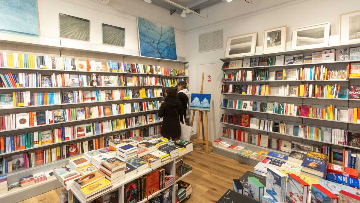 Immagine di Requiem con lode per le piccole librerie, ma niente sensi di colpa se le tradiamo